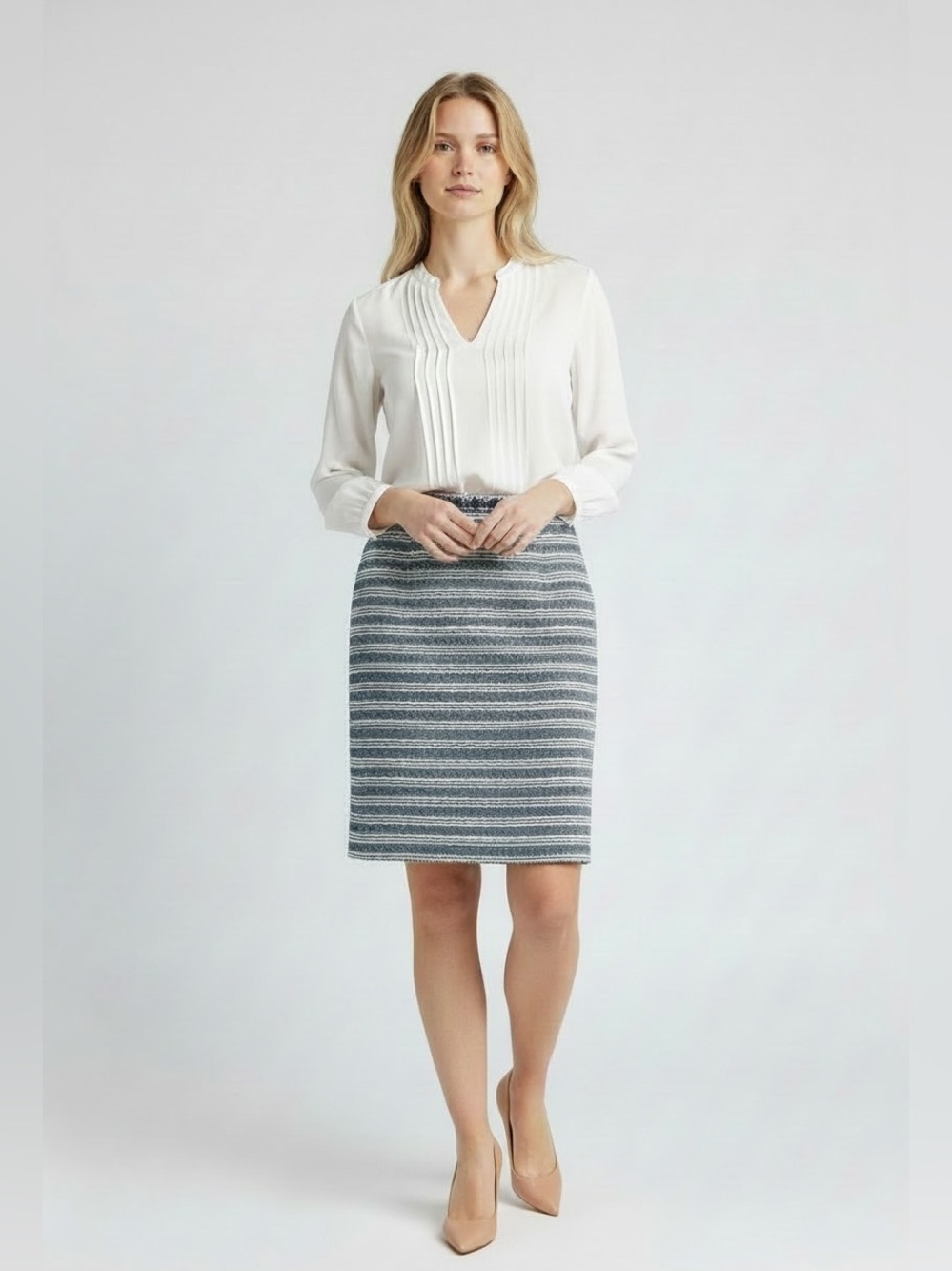 MaxMara Weekend Tweed Skirt 8 Blue Stripes Fringe Waist Office Preppy Old Money